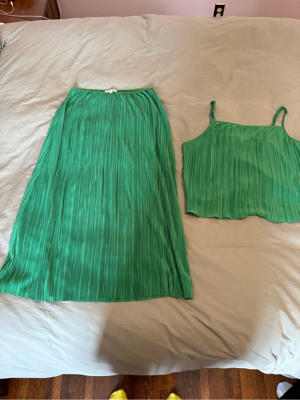 Ali Golden Green Pleated Midi Skirt and Tank- SET. NWOT
